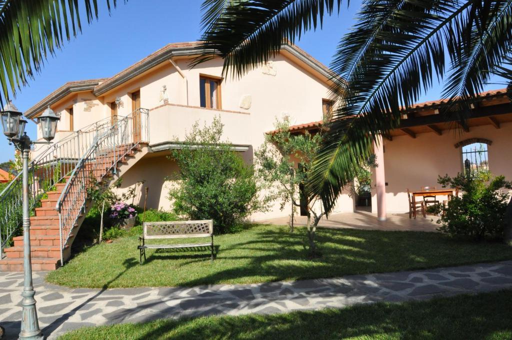 Villa Agriturismo S'Aranada à Marrùbiu Extérieur photo
