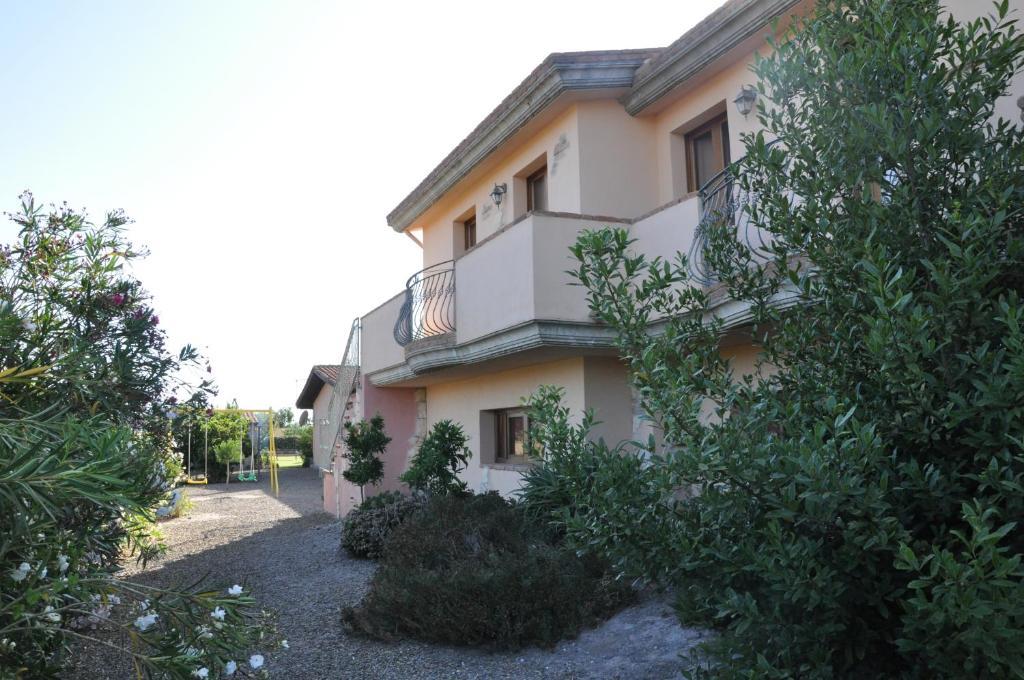 Villa Agriturismo S'Aranada à Marrùbiu Extérieur photo